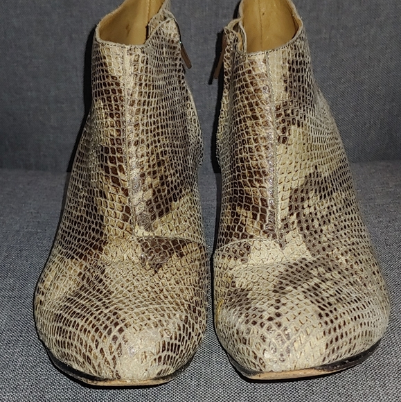 FLUEVOG Lynx Booties - Picture 3 of 9